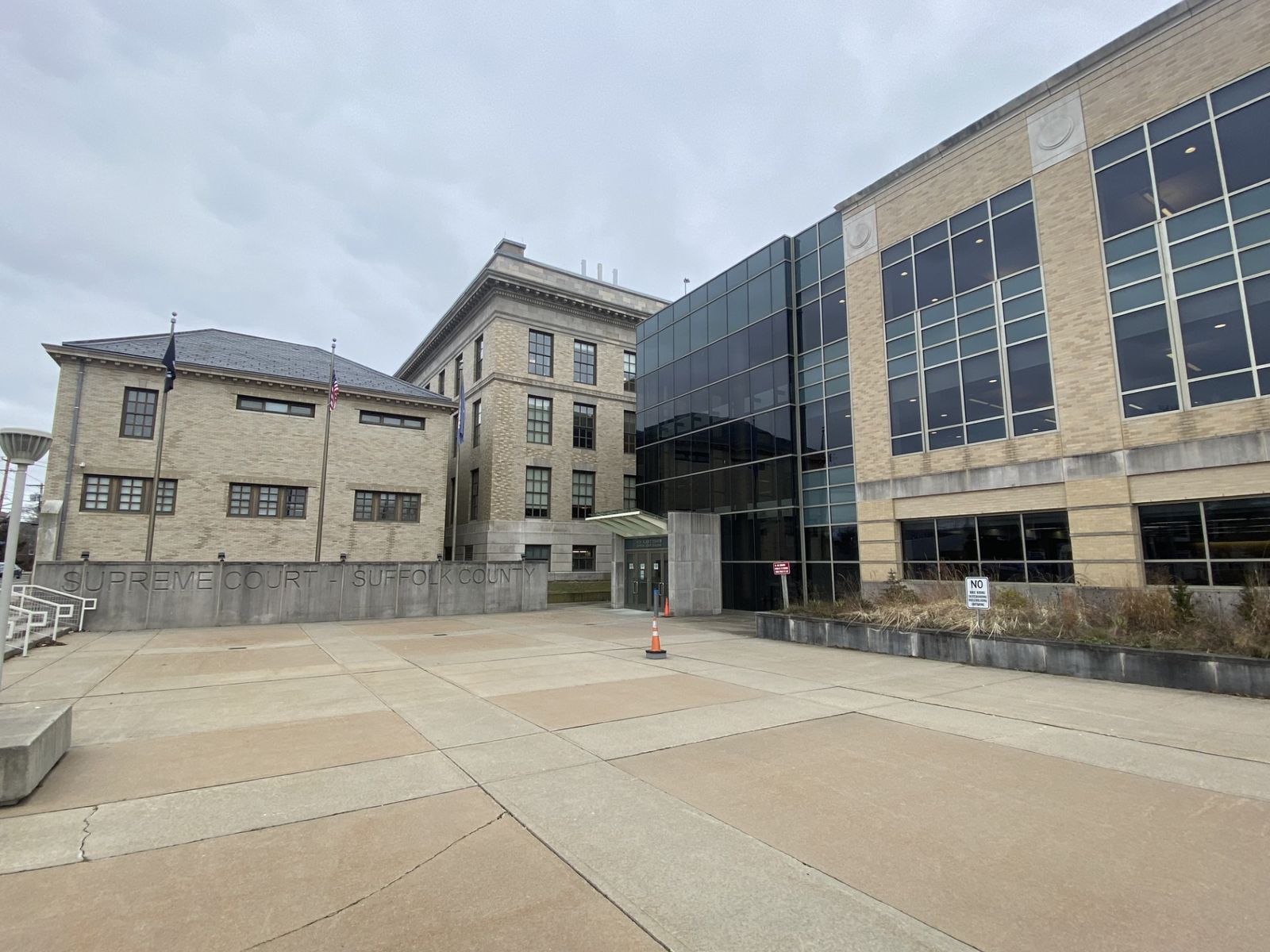 Suffolk County Supreme Court, New York